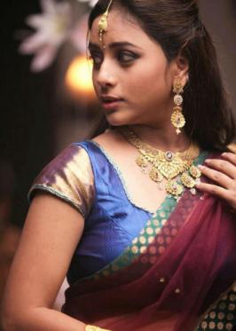 Suza is an upcoming Tamil Movie Actress and Chennai Based Model.